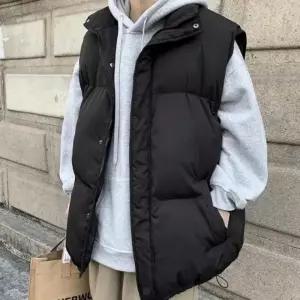 캐주얼룩 스포티한 코디 남자 오버핏 패딩 조끼 남녀 여성 겨울조끼 경량패딩 남성 얇은 커플 남자 롱