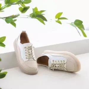 웨이브 곡선 라인 디테일 여자 가죽 운동화 스니커즈 WEC8900