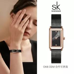 02 스프링피버 이주빈 시계 손목 아이돌아이 수영 최수영 경도를기다리며 서지우 원지안 프로보노 소주연