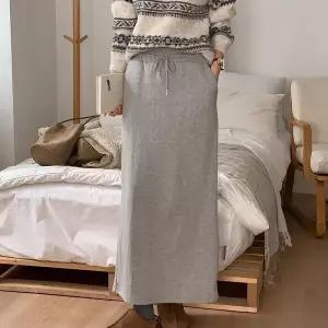 [하프클럽/]여자 무채색 뒤트임 밴딩 H라인 데일리 코튼 롱스커트