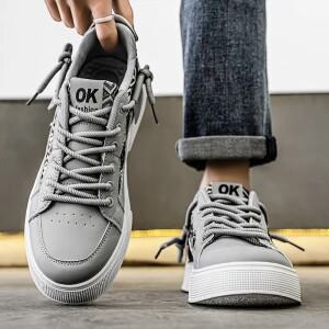 남성 캔버스화 여름 통기성 캐주얼 보드화 니치 디자인 감각 청년 경량 스포츠 천 신발