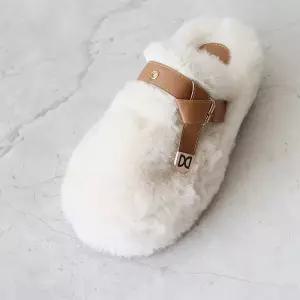 [롯데백화점]원더슈즈 타이틴 컴포트 쿠션 따뜻한 기모 안감 퍼 어그 슬리퍼 5CM MR-125