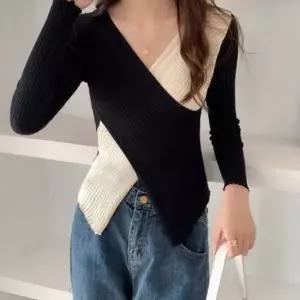 투톤 걸스 긴소매 티 브이라인 베이직니트셔츠 장팔티 티셔츠