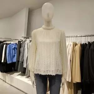 [대구백화점] [미센스]진주넥기모레이스블라우스(MB4ZBLMG02Z)