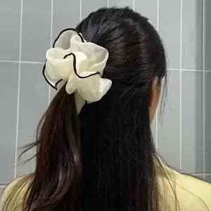 곱창머리끈 스크런치 화이트 곱창밴드 투톤 머리-WFIZU42