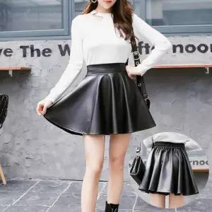 [라일리여성의류] Rly 미니치마 플레어 검정치마 가죽스커트 블랙치마