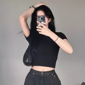 골지 목폴라 크롭 여성 반팔 니트 2color 여자 터틀넥 폴라 타이트 티 봄 겨울 블랙 그레이 회색 검정