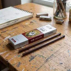 미술 데생 드로잉 부드러운 4B 연필 12개입 박스