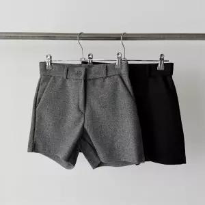 여성 겨울 스판 페이크모직 3부 반바지 속밴딩 심플 디자인