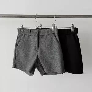 [하프클럽/]여성 겨울 스판 페이크모직 3부 반바지 속밴딩 심플 디자인