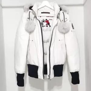 [중고명품] 데비 봄버 다운 패딩 L549675