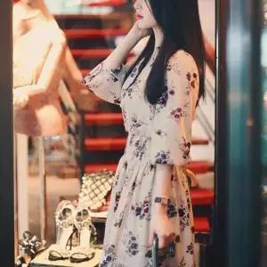 데일리 여성 여름 데이트 코디 꽃무늬 미디 원피스 (KYR-WC90482)