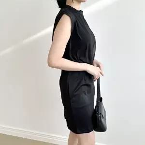 블랙 여성 원피스 프릴 H라인 슬림핏 하객룩 (KYR-WFH75AS)