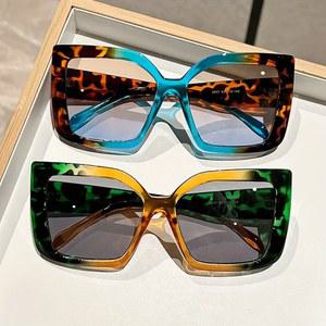 선글라스 장착된 색상 프레임 프레임 레오파드 대비 및 그라디언트 오버사이즈 렌즈가 다용도 새로운 프린트 대형 사각형