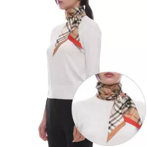 [롯데백화점]버버리 26SS 여성 컨트라스트 체크 실크 스카프 8119963 SAND 26S
