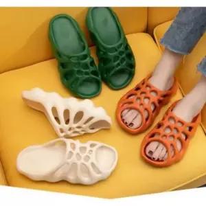 남녀공용 펀칭 저소음인도어용 이지 착화쿠션 오피스 샌들 EVA재질 인도어슈즈 홈공간
