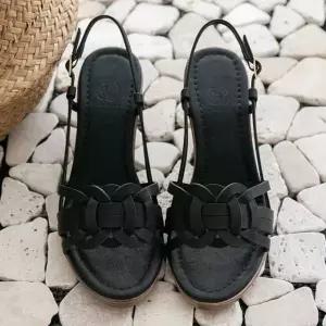 [분홍코끼리]장미정원 꼬임 웨지샌들(8cm)