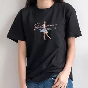 [험블스튜디오] 오버핏 발레리나 포토 심플 레터링 라운드넥 반팔티 블랙 (S5186926)