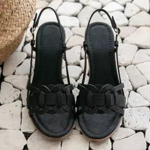 [분홍코끼리] 장미정원 꼬임 웨지샌들(8cm)