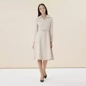 [롯데백화점]라인 오픈카라 벨티드 플레어 미디 원피스 (NWOPNK04)