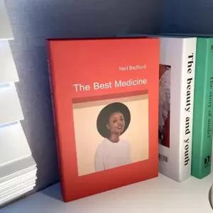 인테리어 모형책 흑인 촬영 가짜 소품 (WFGTE01)