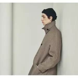 [롯데백화점]지이크 FW 진정한프리미엄 헤링본패턴 오버핏 발마칸 롱코트 F7020 DHSIEG