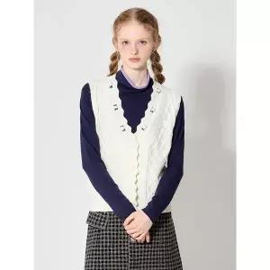 [하프클럽/오조크]플로럴 자수 오픈 니트 베스트 (택가격 74000원)