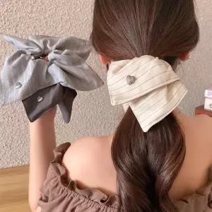 여성 20대 스트라이프 하트버튼 곱창 헤어밴드