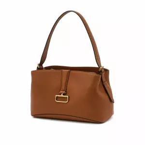 닥스핸드백 DCBA6E831W2 브라운 버클장식 소가죽 크로스백