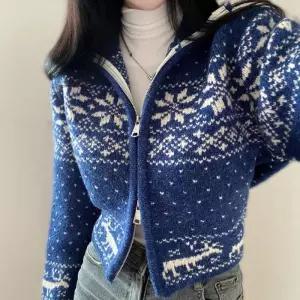 [라일리의류] Rly 여성 투웨이 니트 집업 노르딕 크롭 가디건 블루