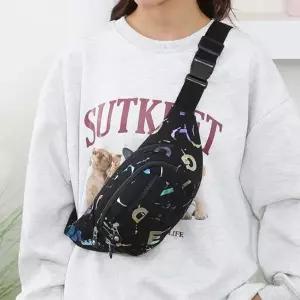 영문레터링포인트 나들이가방 남여공용 홀로그램 힙색