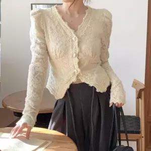 [다잇템] 여성 봄가을 비침 레이스 환절기 셔츠_24095113_588872