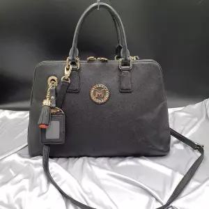 메트로시티 태슬장식 엣지 토트백 숄더백 중고 가방 은피아노