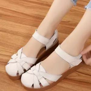 여성 미끄럼방지 여름 샌들 펀칭 스트랩 뒤막힘