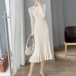 슬림 머메이드 긴팔 골지 니트원피스 롱 프릴 원피스 WFLX67F