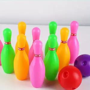 12 개/대 미니 볼링 세트에는 10 개의 핀과 2 개의 공이 포함되어 있습니다. 홈 야외 스포츠를위한 플라스