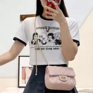 배색라인 크롭핏 일러스트 하프티 탑베스트