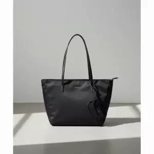 MARHEN.J 로렌 리젠나일론 쇼퍼 숄더백 포켓세트