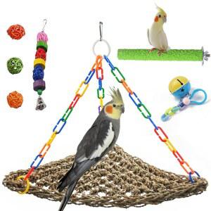 MUYG 새 그네 장난감, 잉꼬 시그래스 매트, 식용 삼각형 해먹, 컬러 장난감이 있는 수제 직조 천연 잔디 그물이 앵무새 케이지에 걸려 있어 버디 러브버드 카나리아 코카티엘 핀치 햄스터를 위한 것입니다