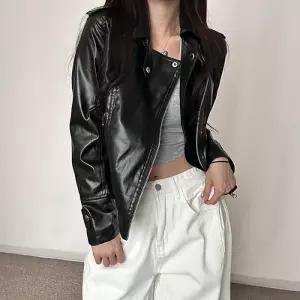 여성 블랙 유광 크롭 슬림핏 레더 라이더자켓 RIDER05