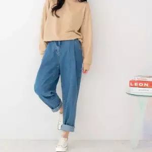 여자 중청 핀턱 오버핏 뒷밴딩 배기 데님 롤업 청바지