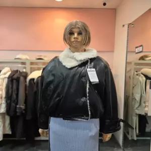 [에고이스트] 더블버튼 페이크 무스탕 재킷  ES1EM-200