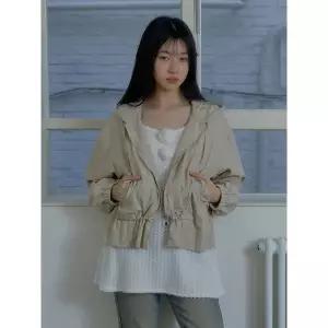 [마가린핑거스]PEPLUM GLOSSY JUMPER (BEIGE)