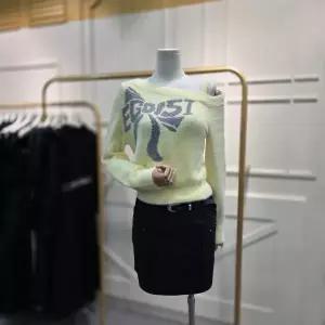 [에고이스트]리본 포인트 밑단 언발 풀오버 EQ4KL164LY_CA