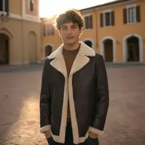 [이카룩] IKALOOK 테일러드 카라 양가죽 무스탕 CLJP132