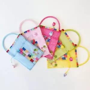 [이거찜] 행사 선물 추천 슬림 조각보 복주머니 미니 크로스 전통복주머니 한국전통기념품 추석 설날 명절