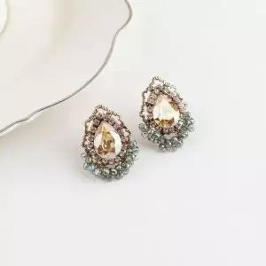 [셀러허브]여자 엔틱 비즈 브로치 그런지 크리스탈 귀걸이 (S13445494)