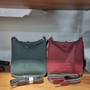 베네통/애플아울렛/투웨이 스트랩 소가죽 크로스백/BCBGA4541