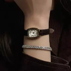 [로이드](센텀시티점)토노 빈티지 브라운 여성 시계 LL2G25T03XGR