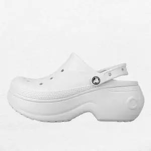 [크록스]벨라 클로그 여성 통굽 키높이 샌들 210062-100